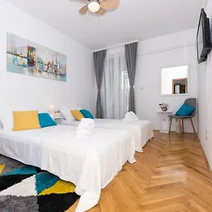 Apartment Dormir Split , Split Croacia